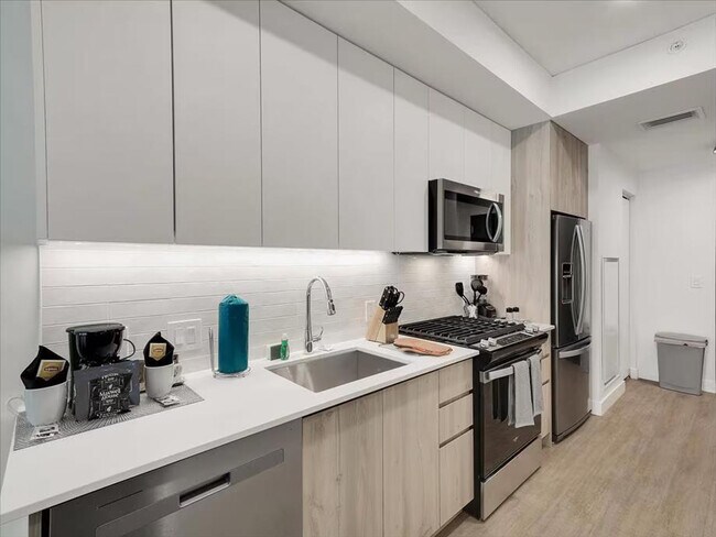 817 N 6th St unit ID1047111P, Phoenix, AZ 85004 - photo 4