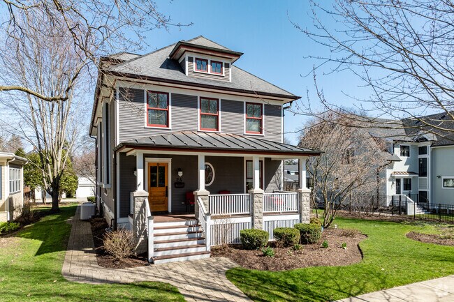 Naperville Historic District's American Foursquare homes are upwards of $1,500,00.
