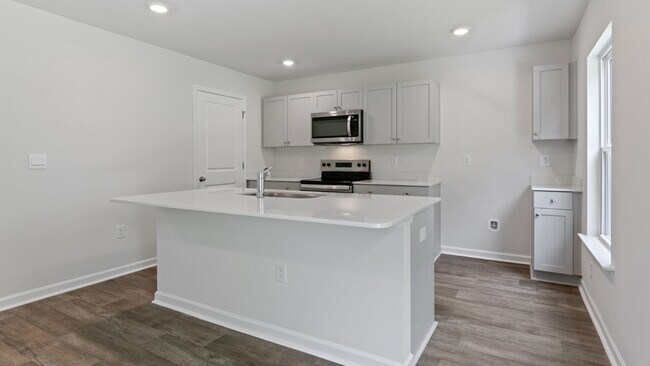 3613 Turney Dr, Raleigh, NC 27610 - photo 7