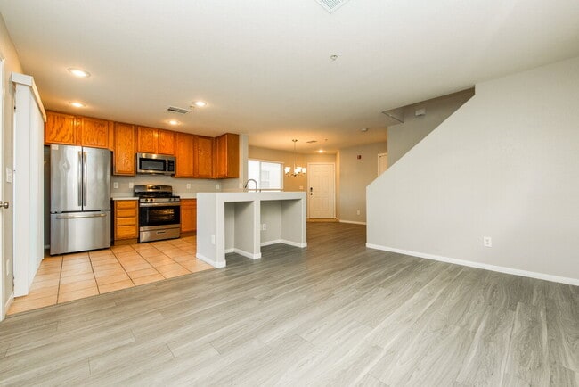 3020 Sunrise Bay Ave, North Las Vegas, NV 89031 - photo 7