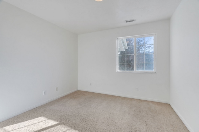 1319 S 1180 W, Orem, UT 84058 - photo 3
