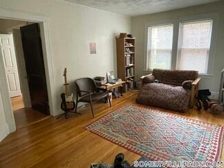 157 Summer St Unit 7R, Somerville, MA 02143