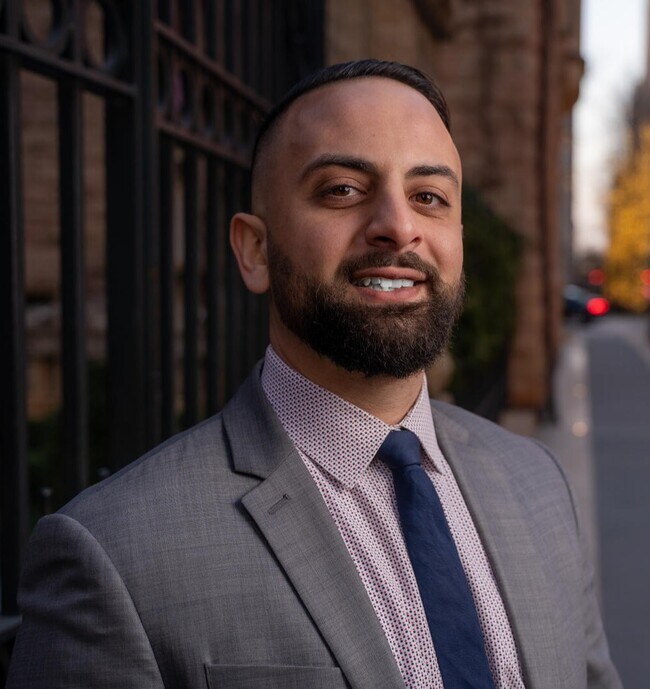 Agent Photo