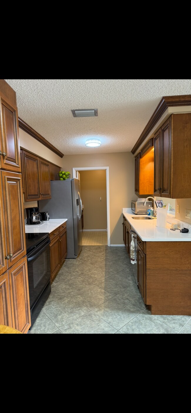 4043 NW Cinnamon Tree Cir unit Cinnamon Tree, Jensen Beach, FL 34957 - photo 5