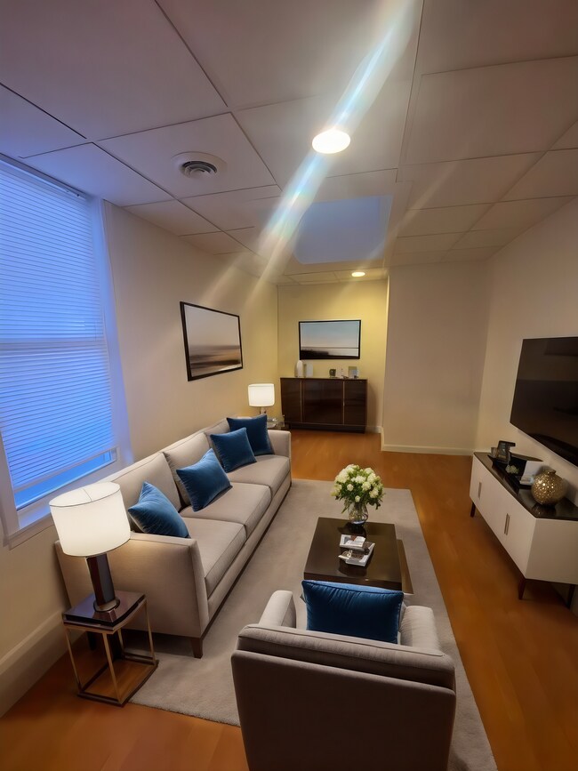 458 High St, Morgantown, WV 26505