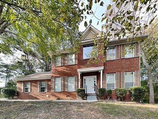 942 Shadow Ridge Trail, Lithonia, GA 30058
