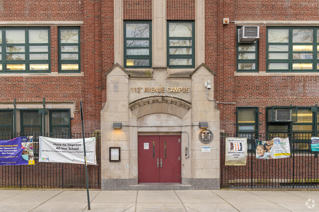 PS 360 is an above average public school located in Saint Albans, NY.