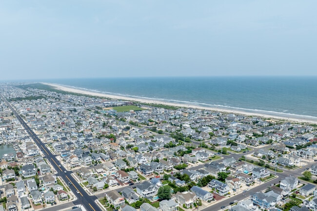 All of the homes in Stone Harbor are a short walk away from the beach.