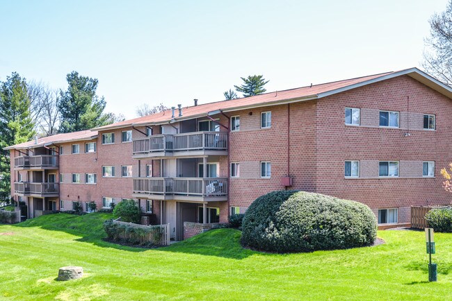 Clarke Manor, Baltimore, MD 21207 - photo 5