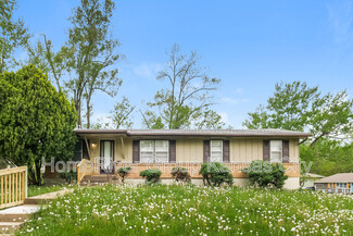 8402 Ford Ave, Raytown, MO 64138