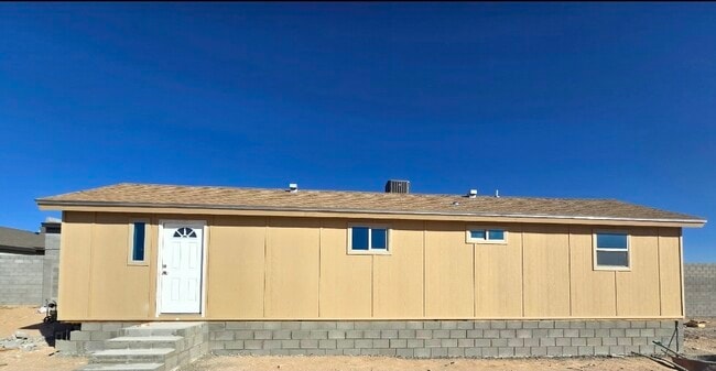 15120 Perlite Dr unit . D, El Paso, TX 79928 - photo 2