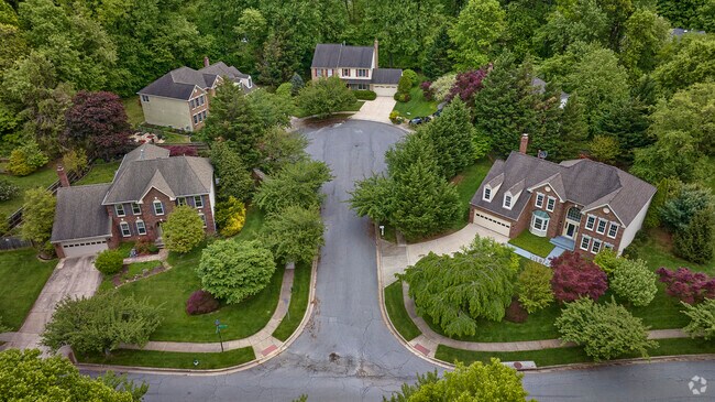Beautiful single family homes in the Redland, Maryland neighborhood.