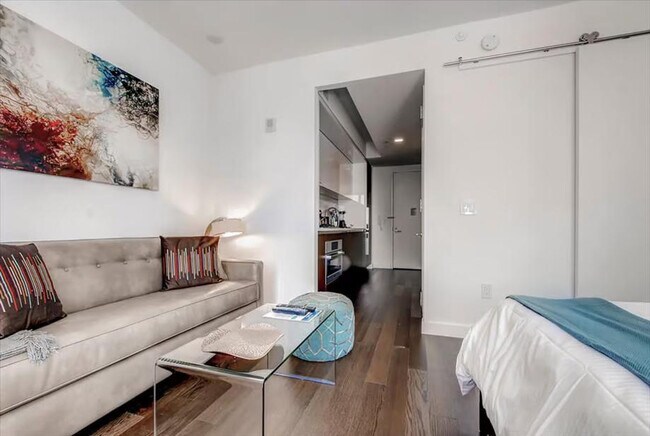 605 W 42nd St unit ID1016132P, New York, NY 10036 - photo 2