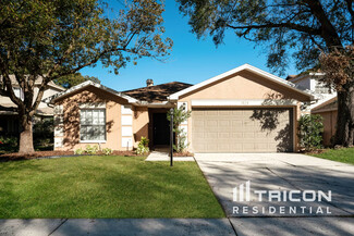 1824 Erin Brooke Dr, Valrico, FL 33594
