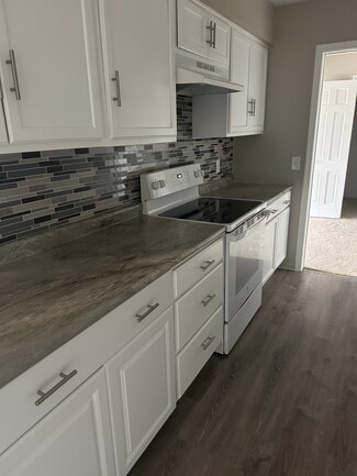 5325 Territorial Rd Unit .211, Grand Blanc, MI 48439