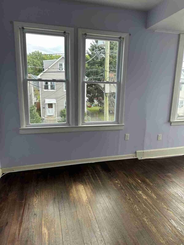 204 W 16th St unit 2nf fl, Linden, NJ 07036 - photo 5