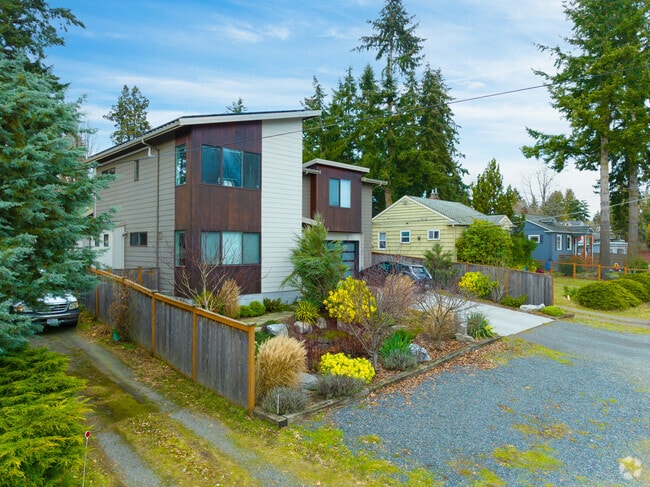 Multi-level homes can be found next door to single-story homes in Bitter Lake.