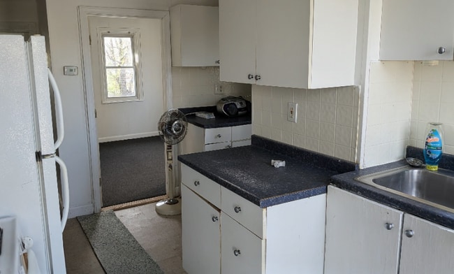 5-9 Morton Square unit 5B, Stoughton, MA 02072 - photo 2