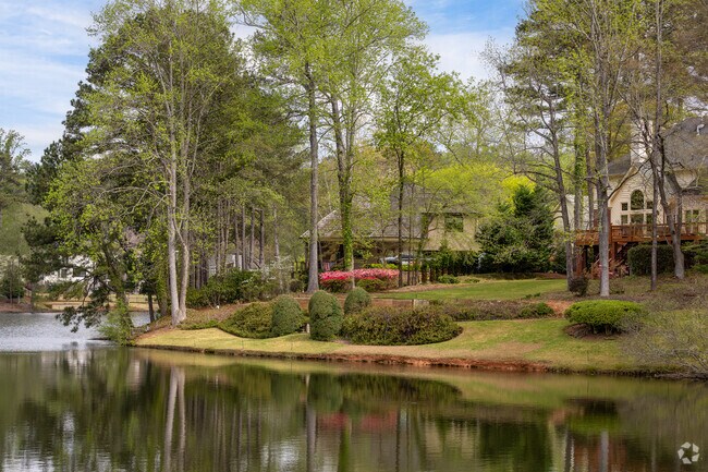 Serenity by the shore, this water front view feels like home in Horseshoe Bend.