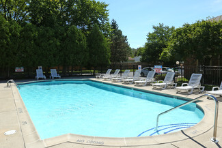 19276 Merriman Rd, Livonia, MI 48152