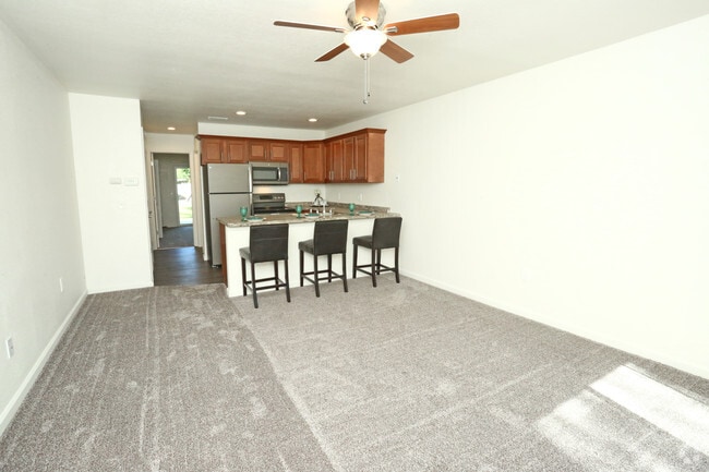 Eagle Ridge Villas, Essexville, MI 48732 - photo 5