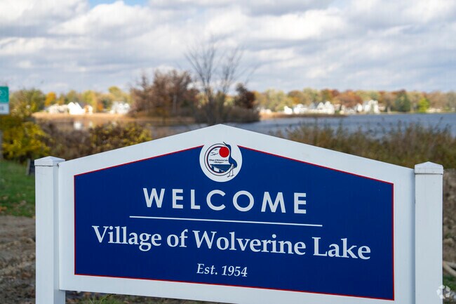 Wolverine Lake welcomes all to its community.