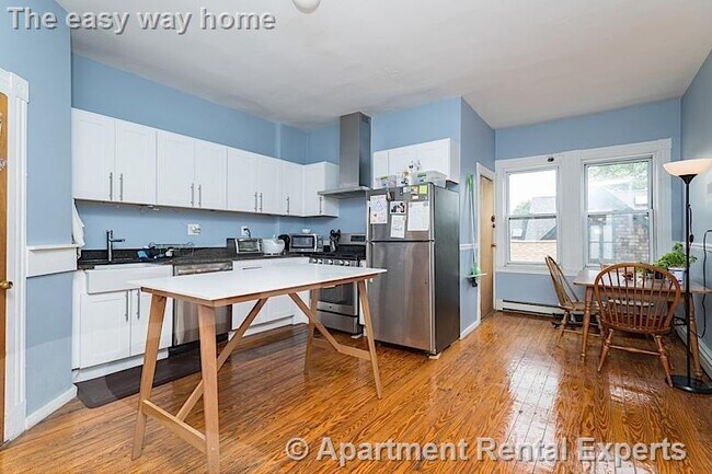 220 Prospect St unit 2, Cambridge, MA 02139 - photo 2