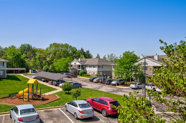 3441 Haleh Cir SE unit 3441-F, Grand Rapids, MI 49546 - photo 2