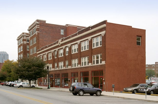 The Davlan, Indianapolis, IN 46204 - photo 2