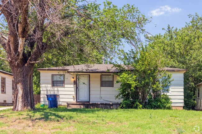 Wooden single-story homes are quite common in Valley Brook-Crossroads.