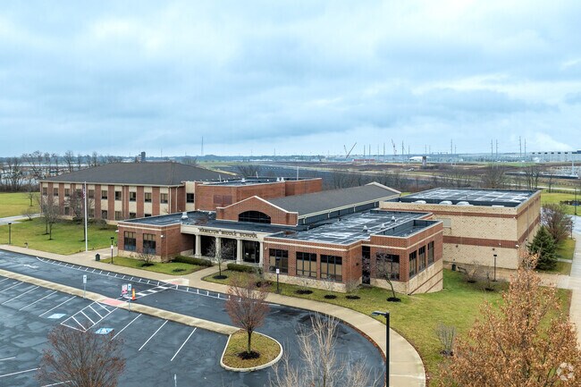 Hamilton Middle School is located in Far South, Columbus Ohio.