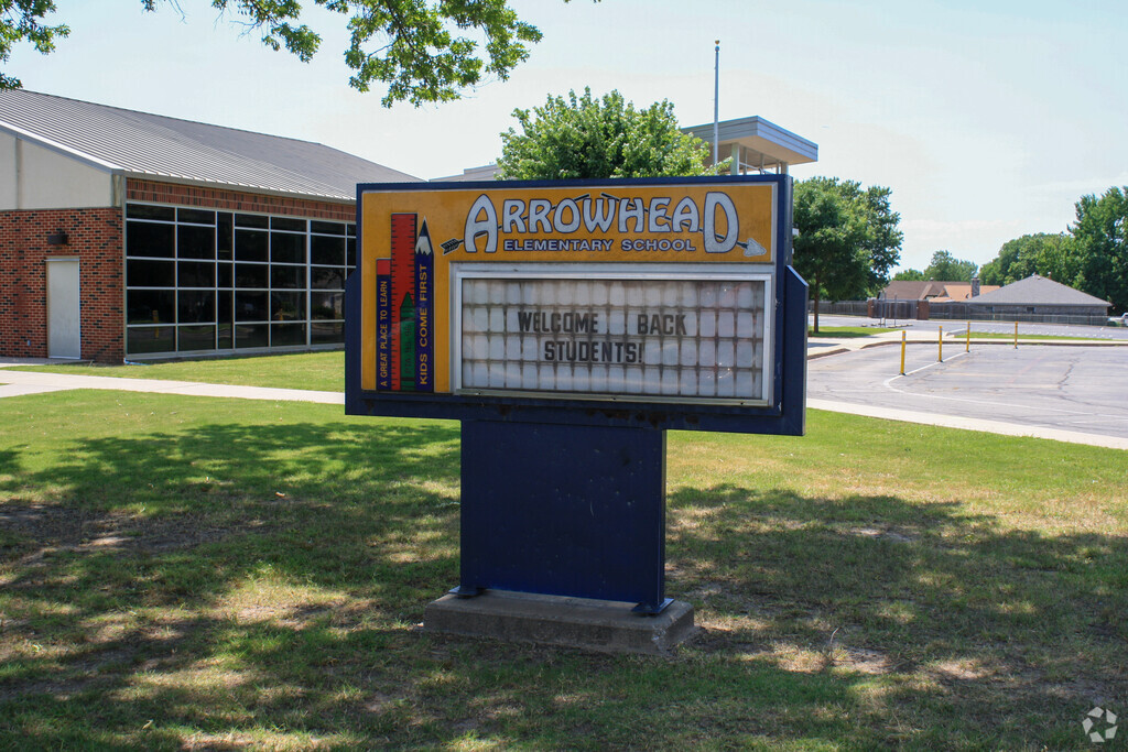 Arrowhead Elementary School serves students from preschool through fifth grade.