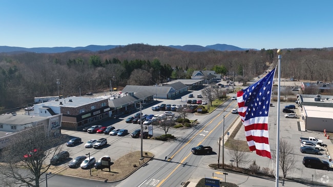 NH_EastFishkill_552830_P2_v2_AP_032725