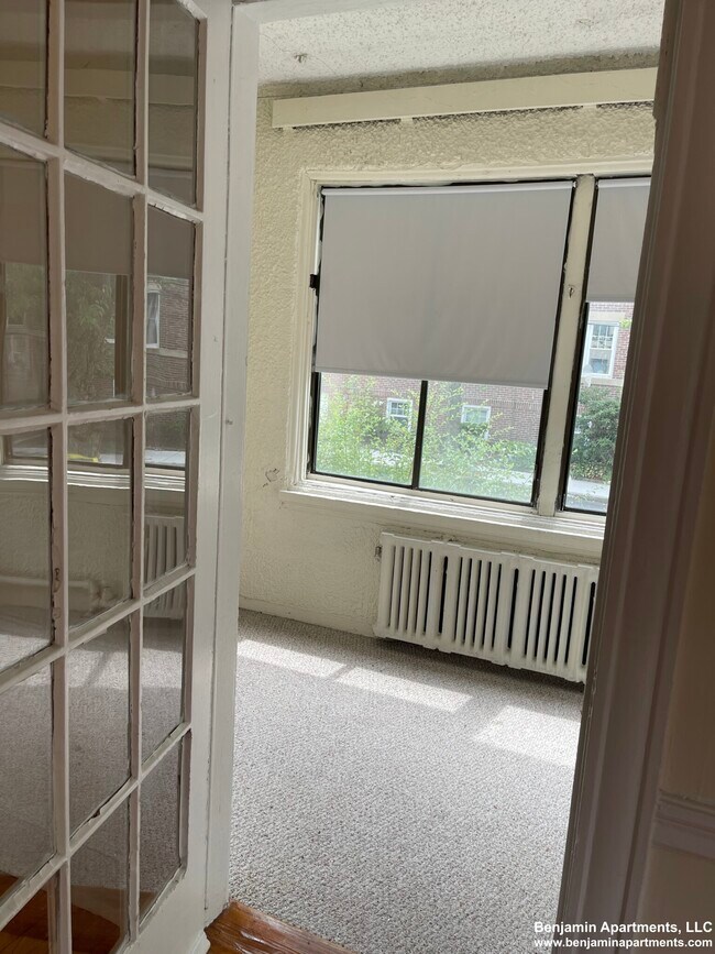6 Hamilton Rd unit 1, Brookline, MA 02446 - photo 6