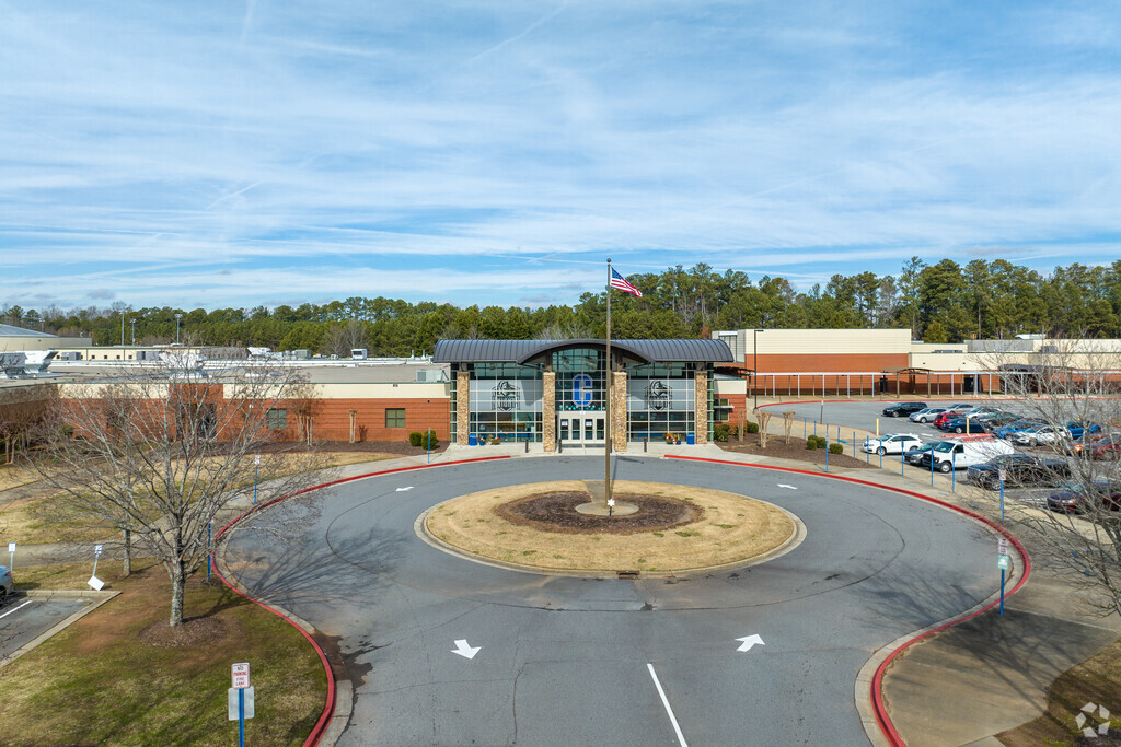Centennial High School receives an overall grade of A on Niche.