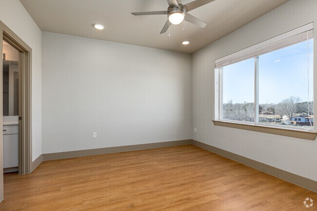 Quincy Court Apartments, Denton, TX 76207 - photo 5