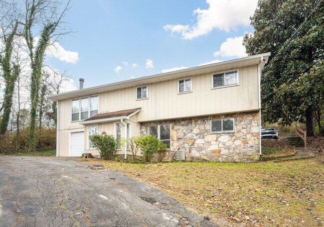 4115 Harbor Hills Rd unit B, Chattanooga, TN 37416 - photo 2