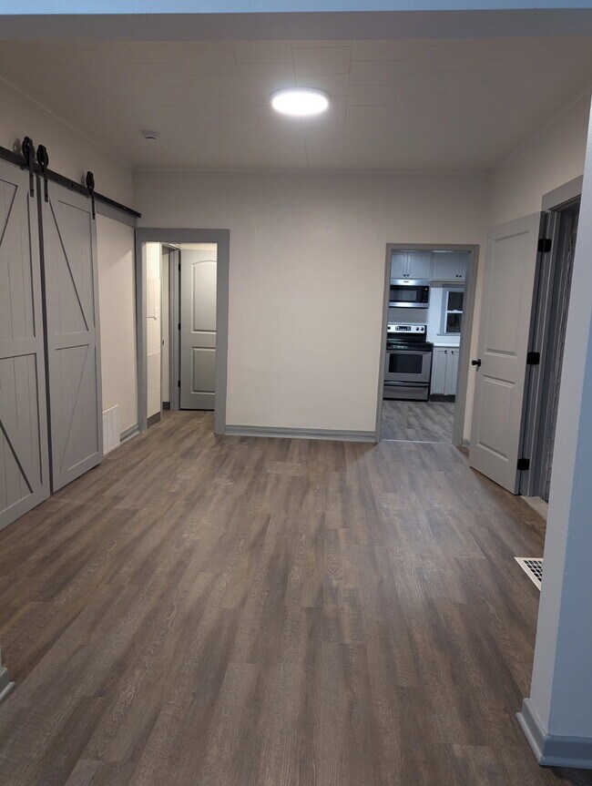 2313 Drake Park Ave, Des Moines, IA 50311 - photo 4