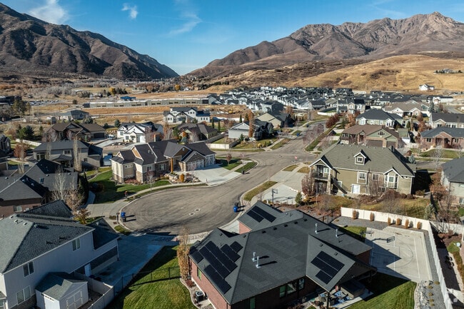 Foothills surround single-family homes built over the past 25 years.