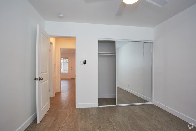 910-930 Freeman Ave, Long Beach, CA 90804 - photo 6