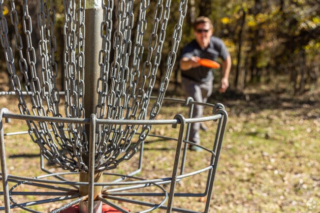 Practice your putting on Blackhawk Disc Golf Course at Mohawk Park.
