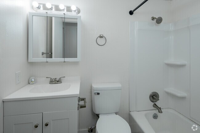 Rally - Free Parking Included, Champaign, IL 61820 - photo 4