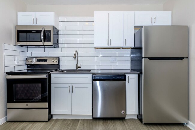 Artisan at Downtown Chandler, Chandler, AZ 85225 - photo 3