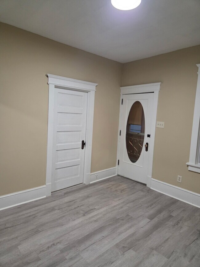 1116 Ashley St, Wilkes-Barre, PA 18706 - photo 3