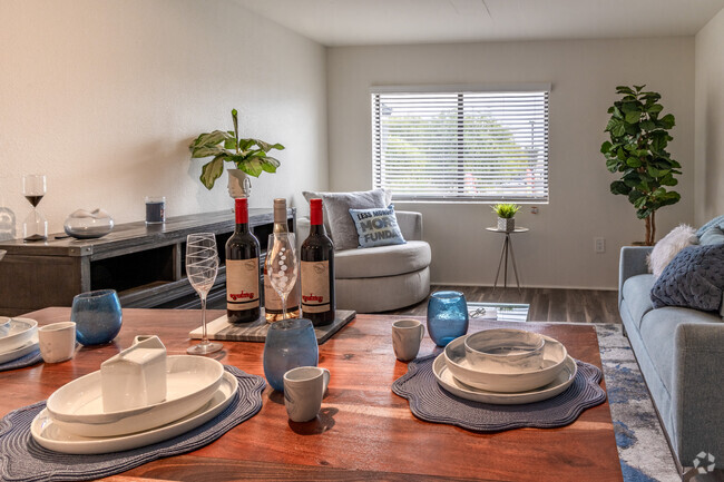 1 Bed, 1 Bath