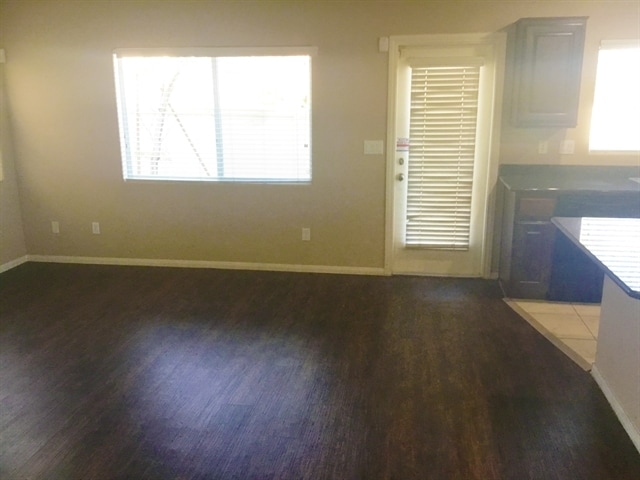 10511 Mojave Ridge Ct, Las Vegas, NV 89183 - photo 4