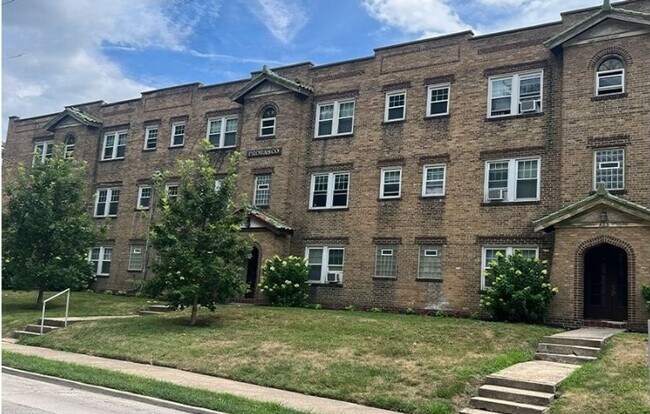 415 Probasco St unit 423-06, Cincinnati, OH 45220 - photo 7