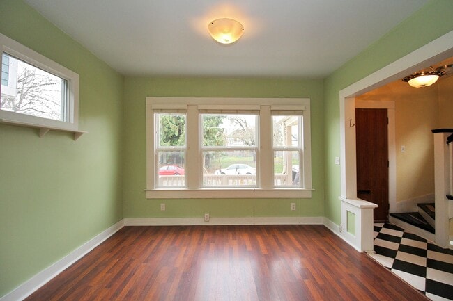 3824 N Kerby Ave, Portland, OR 97227 - photo 4