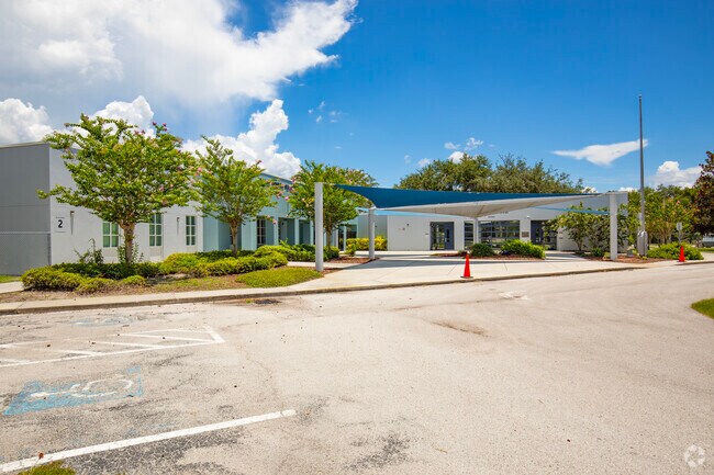 Symmes Elementary is located at 6280 Watson Rd Riverview, FL