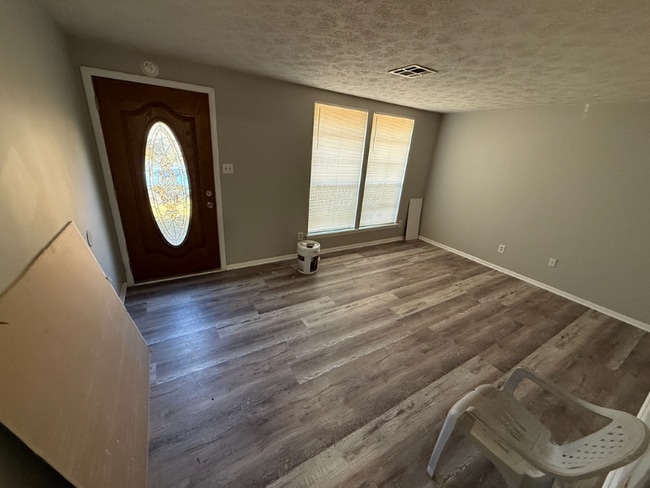 106 White Oak Dr, Prattville, AL 36067 - photo 2